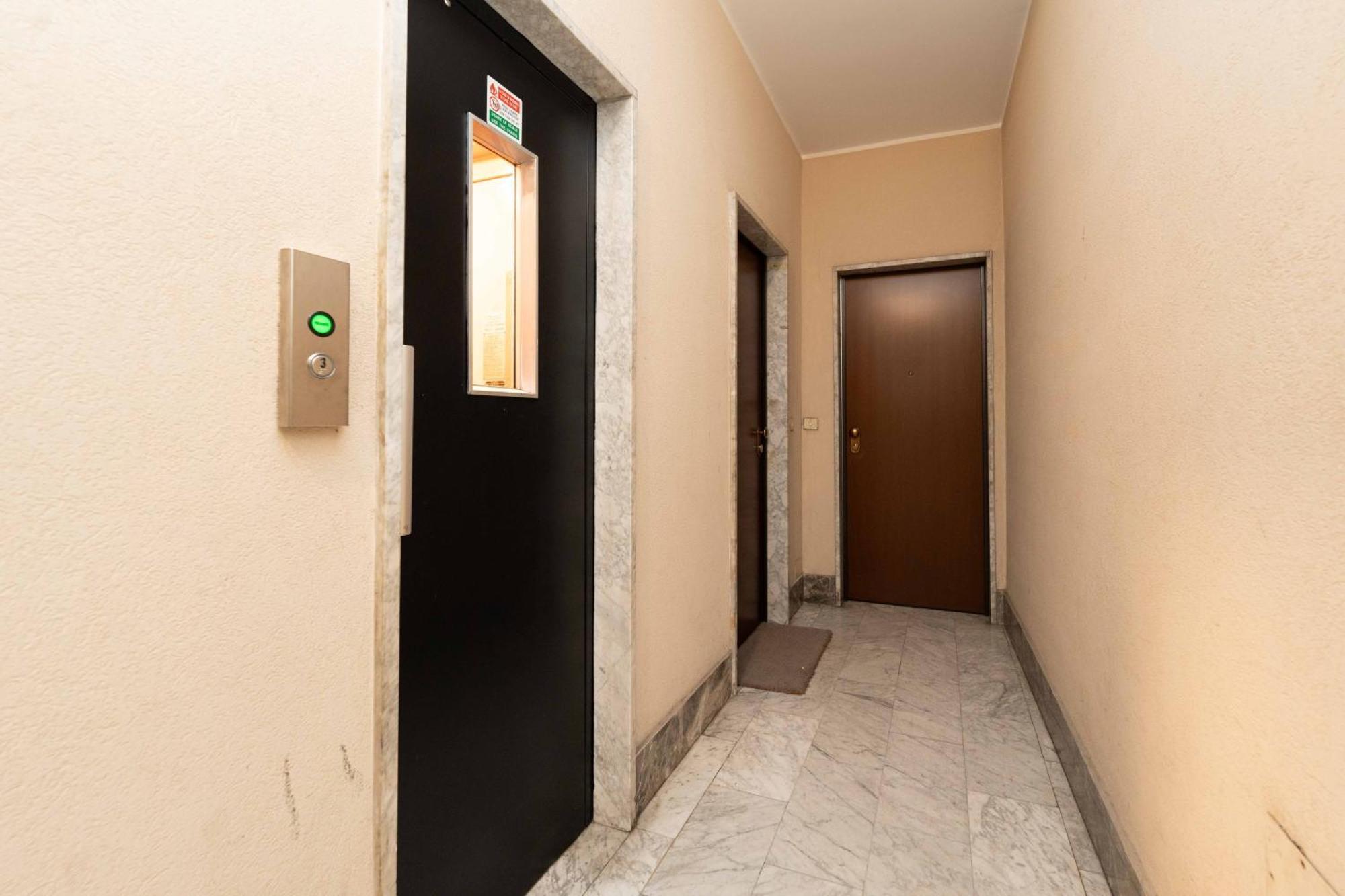 Suite 12 Milano Centro Parking Free Milão Exterior foto